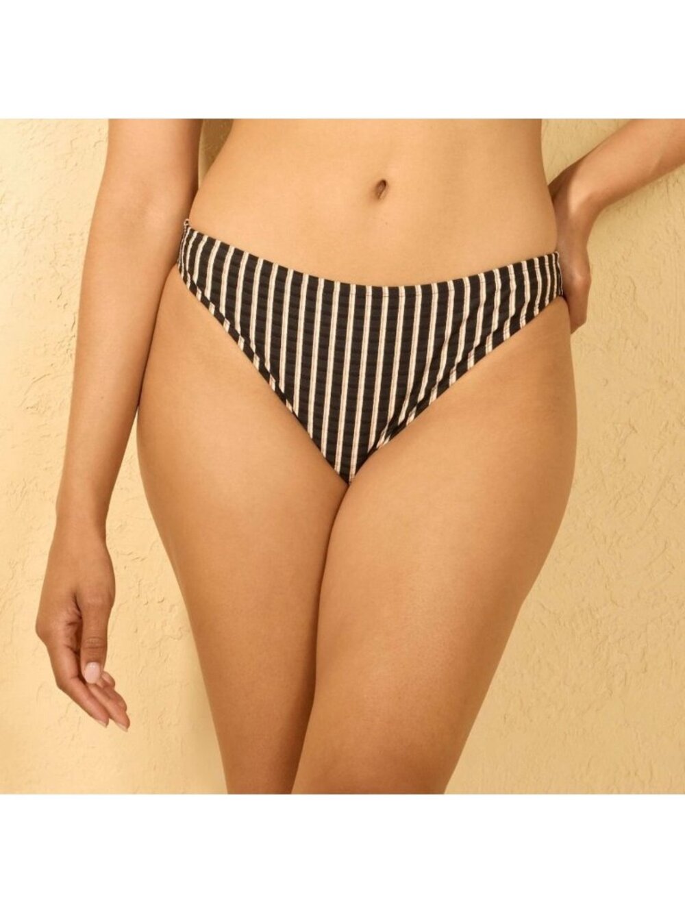 NWT Shade & Shore Ribbed Low Rise Striped Cheeky Bikini Bottom - Size: Medium